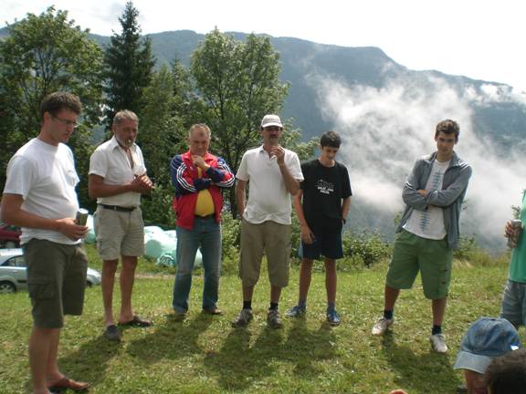 clip_image002